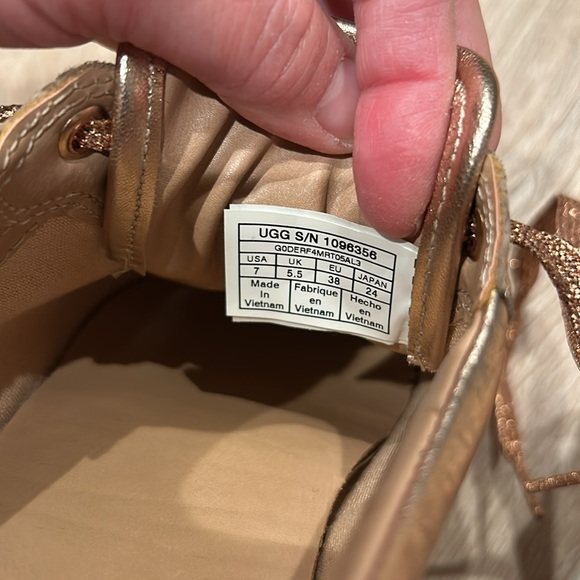Ugg Milo gold sneakers - Picture 6 of 7